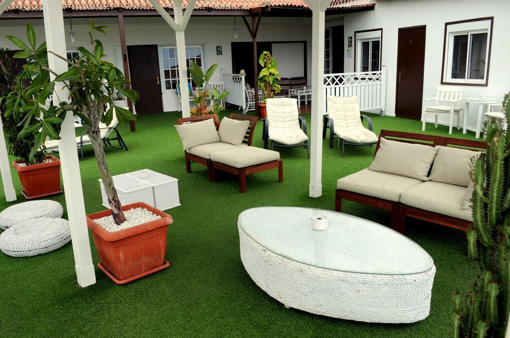 Villa Las Flores Адехе Екстериор снимка
