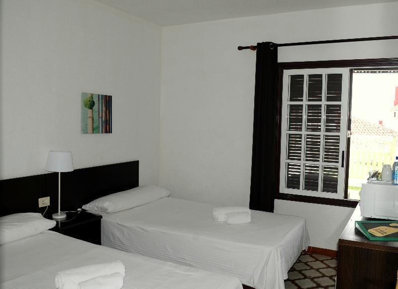 Villa Las Flores Адехе Екстериор снимка